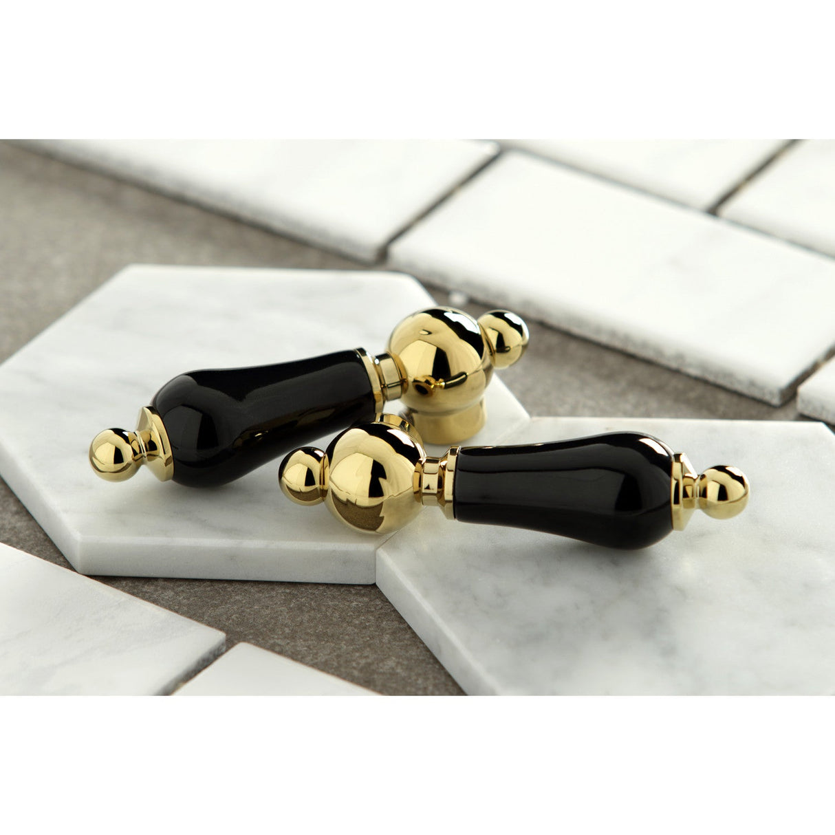 Duchess KBH1602PKL Porcelain Lever Handle, Polished Brass