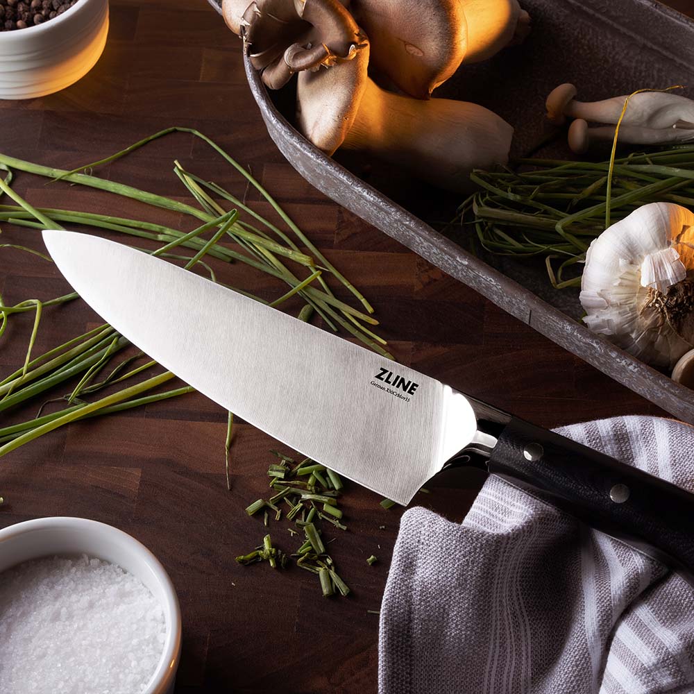 ZLINE 8 in. Professional German Steel Chef Knife (KCKT-GS)