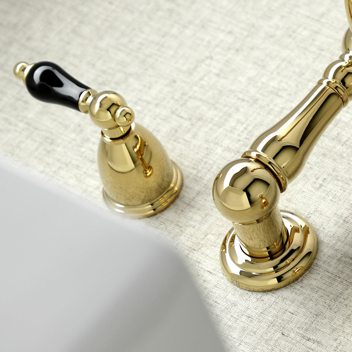 Duchess KS1252PKL Two-Handle Wall Mount Bathroom Faucet, Polished Brass