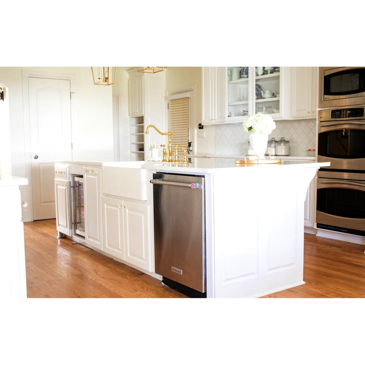 Heritage KS1272ALBS Two-Handle 4-Hole Deck Mount Bridge Kitchen Faucet with Brass Sprayer, Polished Brass