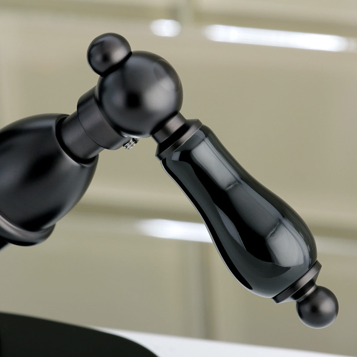 Duchess KS1435PKL Two-Handle 1-or-3 Hole Deck Mount Bathroom Faucet with Brass Pop-Up, Oil Rubbed Bronze