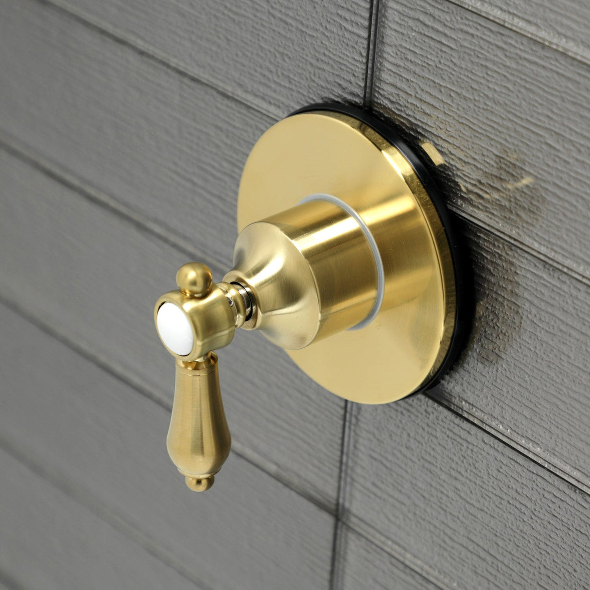 Heirloom KS3037BAL Single-Handle Wall Mount Three-Way Diverter Valve with Trim Kit, Brushed Brass