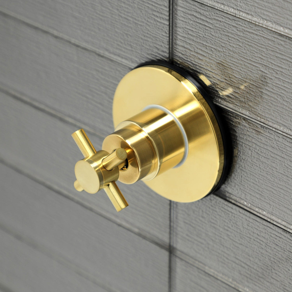 Concord KS3037DX Single-Handle Wall Mount Three-Way Diverter Valve with Trim Kit, Brushed Brass