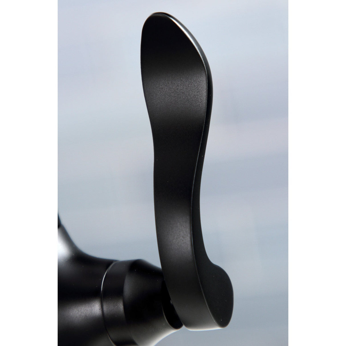 NuWave French KS3190NFL Single-Handle 1-Hole Deck Mount Water Filtration Faucet, Matte Black