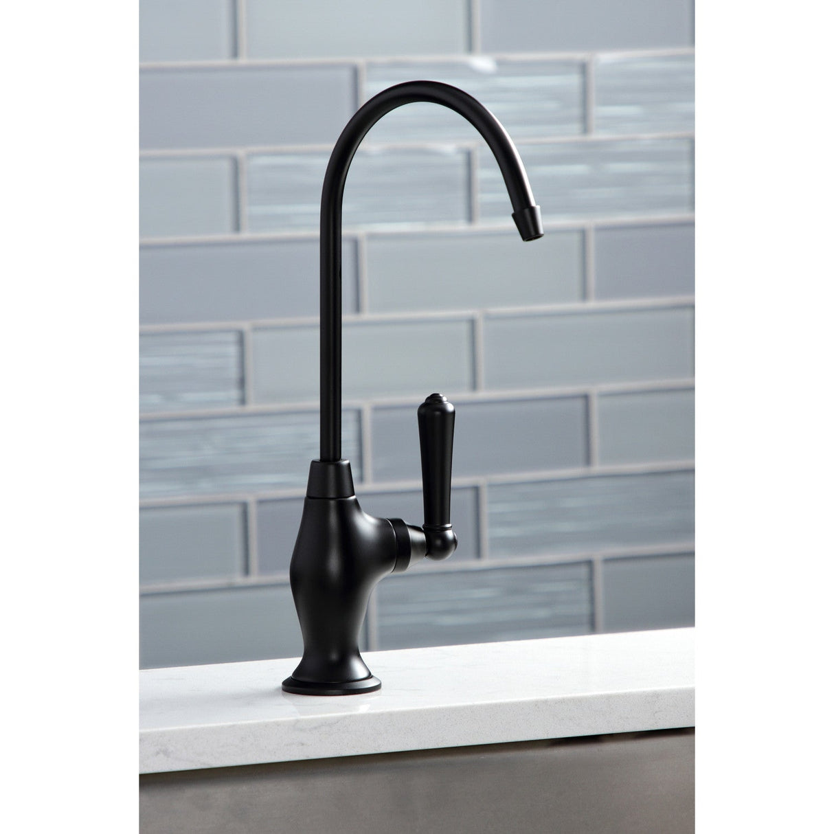 Magellan KS3190NML Single-Handle 1-Hole Deck Mount Water Filtration Faucet, Matte Black