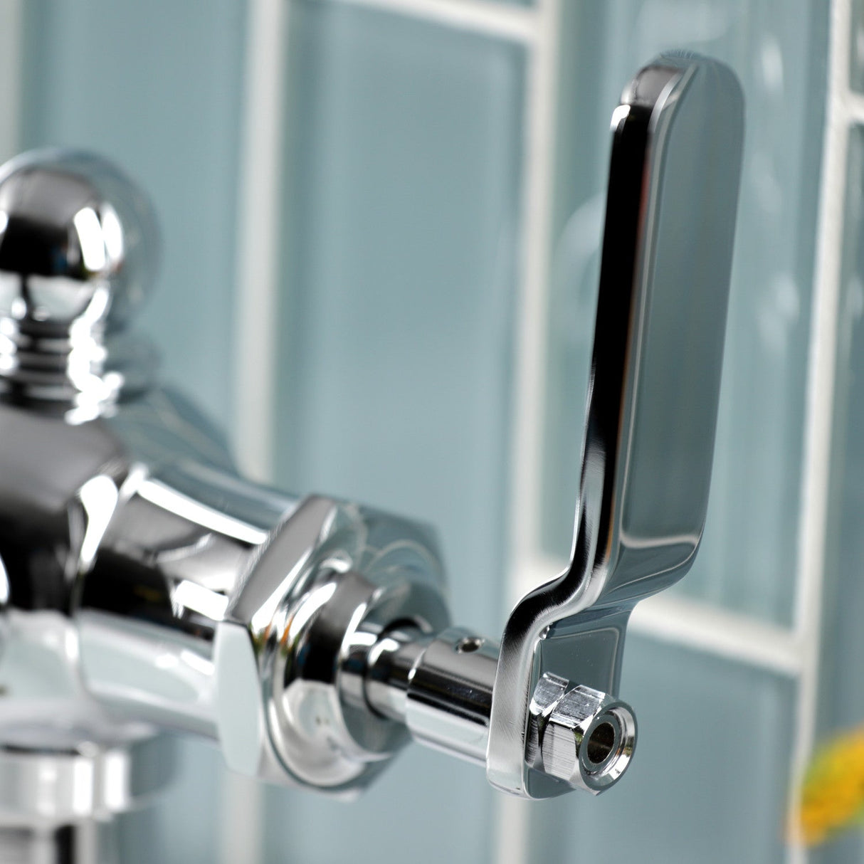 Knight KS3541KL Single-Handle 1-Hole Deck Mount Bathroom Faucet with Push Pop-Up, Polished Chrome