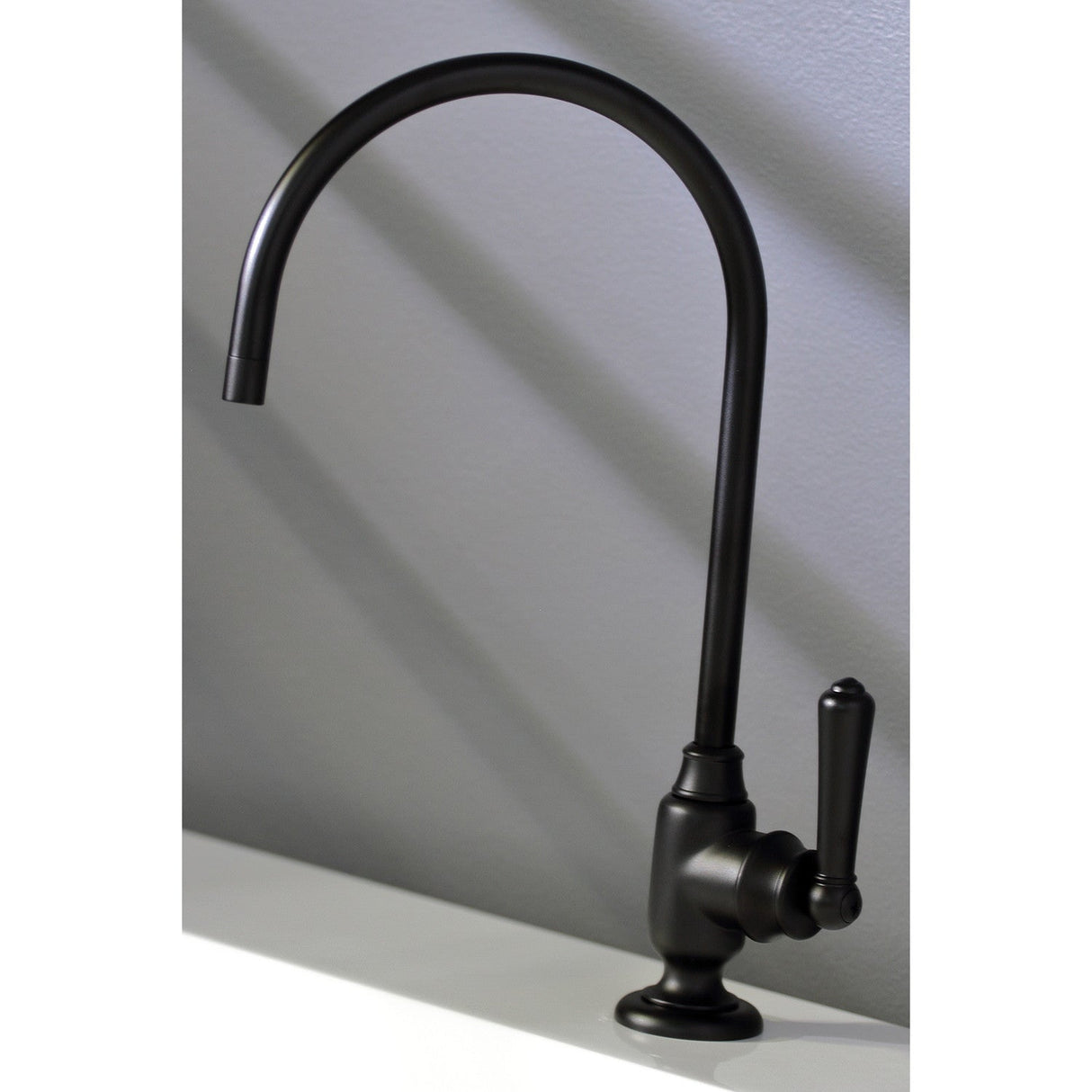 Magellan KS5190NML Single-Handle 1-Hole Deck Mount Water Filtration Faucet, Matte Black