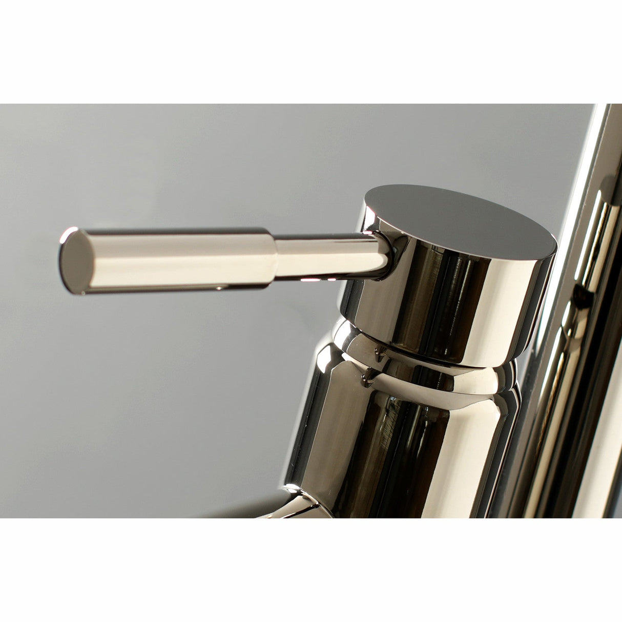 Concord KS8136DL Single-Handle 1-Hole Freestanding Tub Faucet with Hand Shower, Polished Nickel