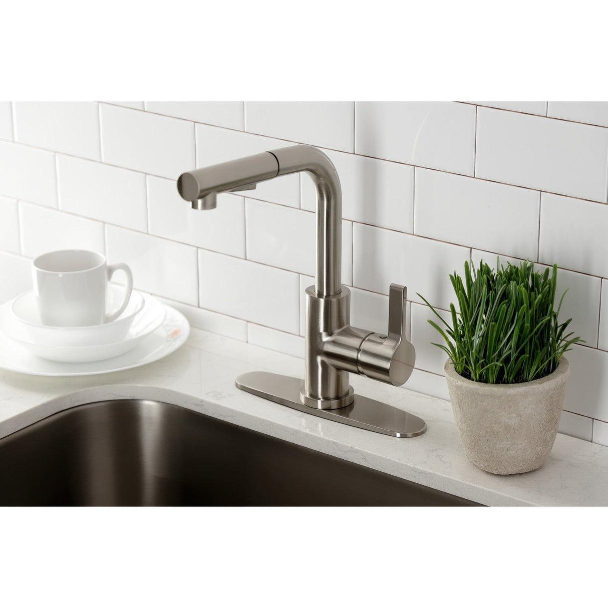 Continental LS2718CTL Single-Handle 1-Hole Deck Mount Pull-Out Sprayer Kitchen Faucet, Brushed Nickel