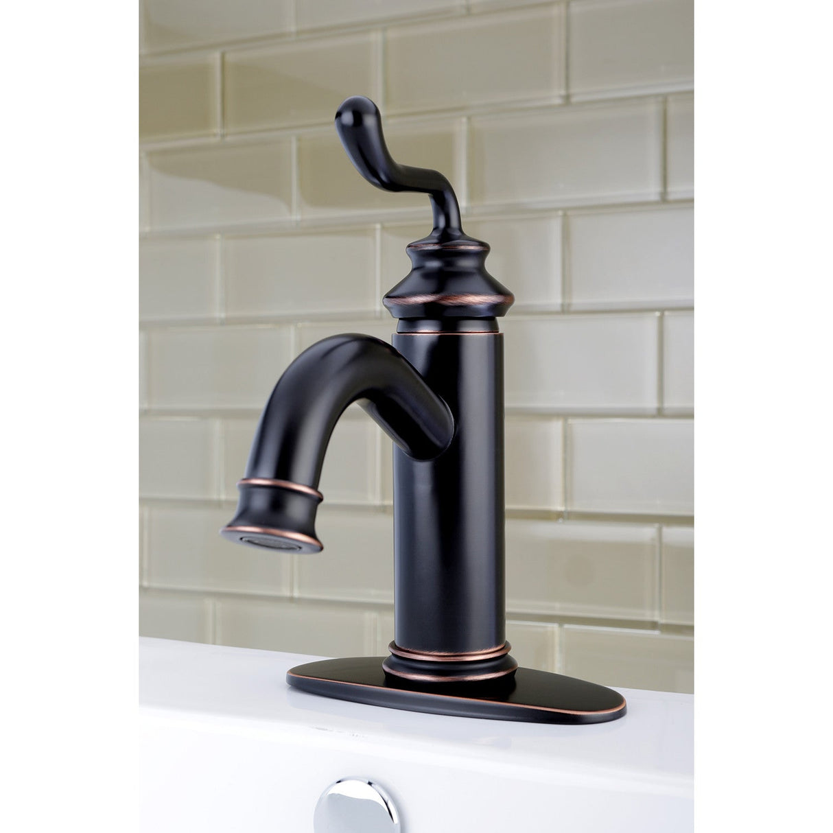 Royale LS5416RL Single-Handle 1-Hole Deck Mount Bathroom Faucet with Push Pop-Up, Naples Bronze