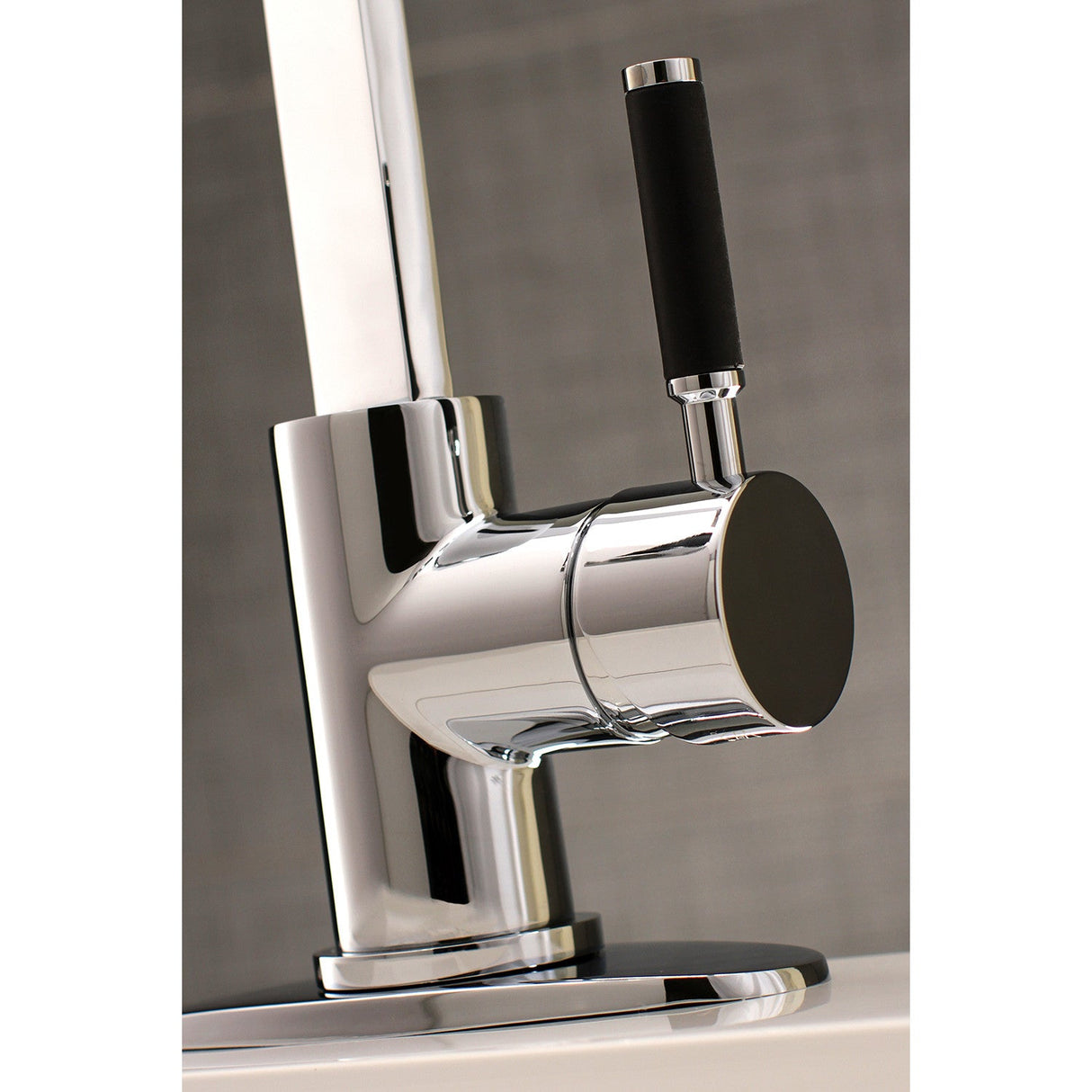 Kaiser LS8211DKL Single-Handle 1-Hole Deck Mount Bathroom Faucet with Push Pop-Up, Polished Chrome