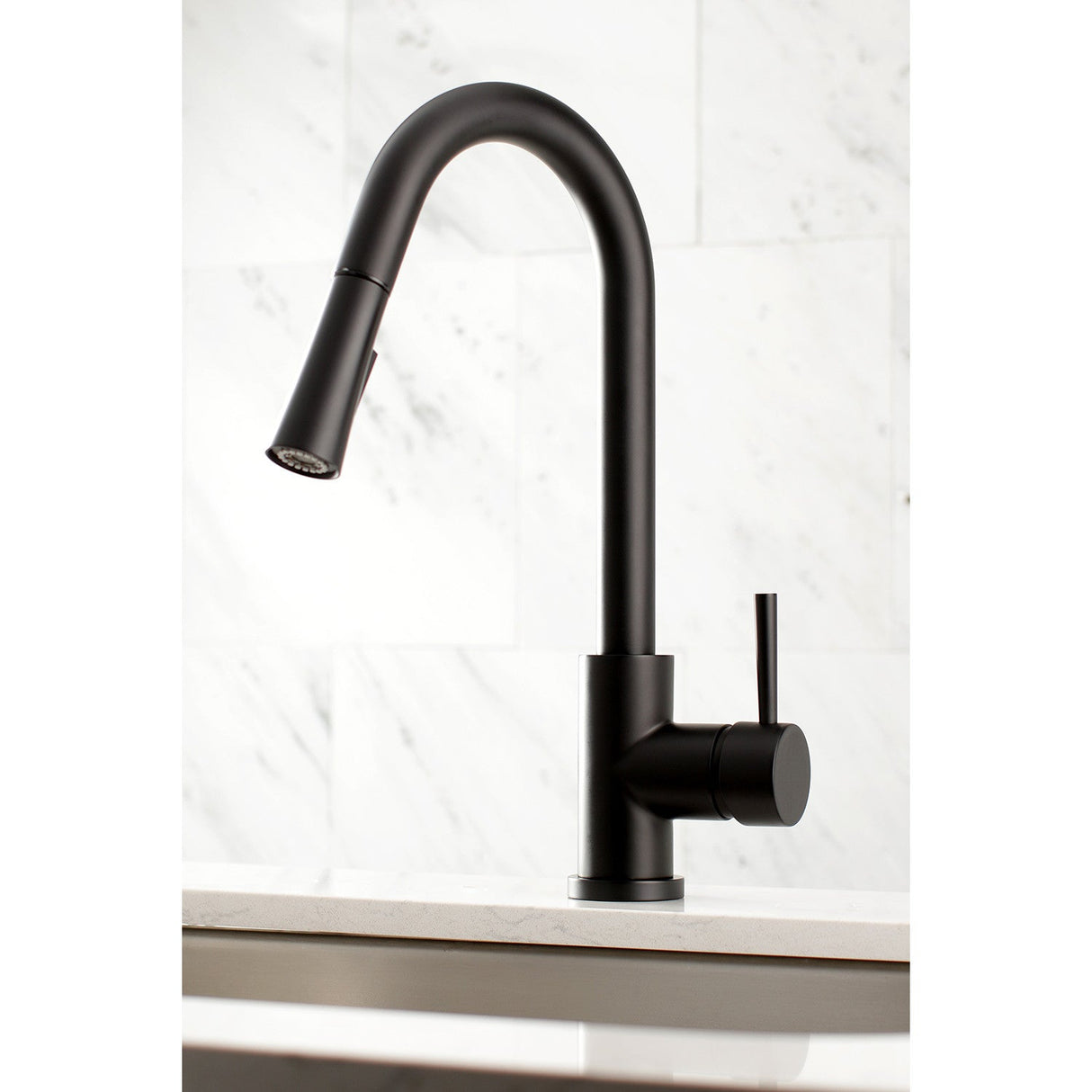 Concord LS8620DL Single-Handle 1-Hole Deck Mount Pull-Down Sprayer Kitchen Faucet, Matte Black