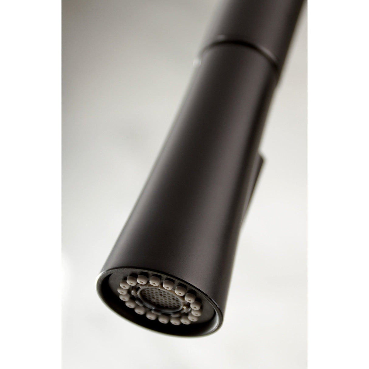 Concord LS8620DL Single-Handle 1-Hole Deck Mount Pull-Down Sprayer Kitchen Faucet, Matte Black