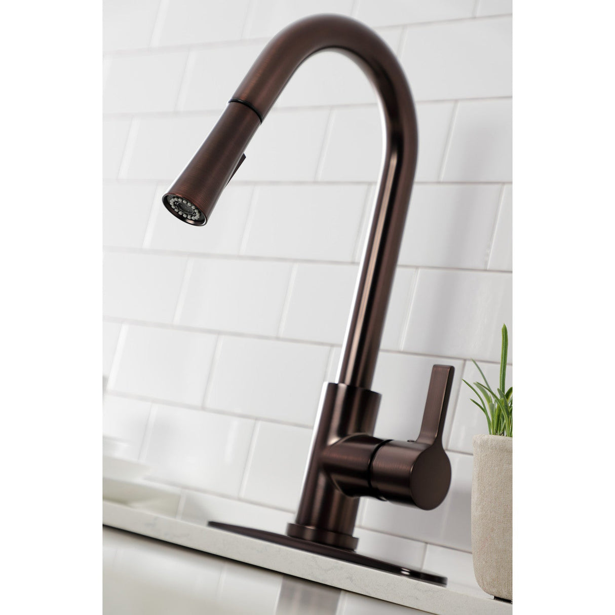 Continental LS8685CTL Single-Handle 1-Hole Deck Mount Pull-Down Sprayer Kitchen Faucet, Oil Rubbed Bronze