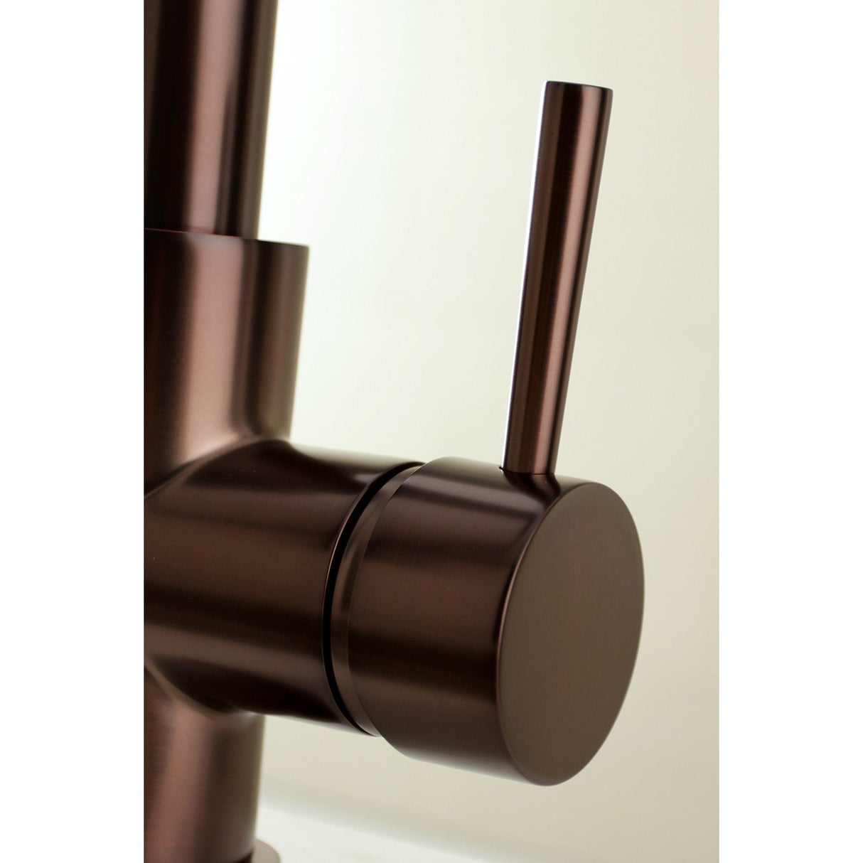 Concord LS8725DL Single-Handle 1-Hole Deck Mount Pull-Down Sprayer Kitchen Faucet, Oil Rubbed Bronze