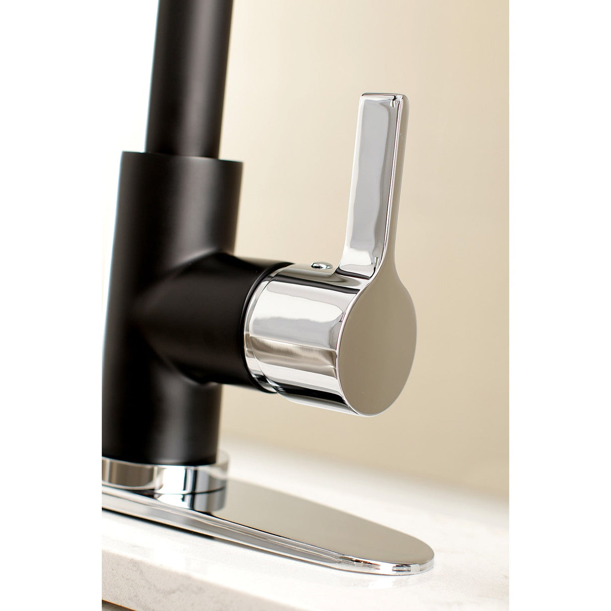 Continental LS8727CTL Single-Handle 1-Hole Deck Mount Pull-Down Sprayer Kitchen Faucet, Matte Black/Polished Chrome