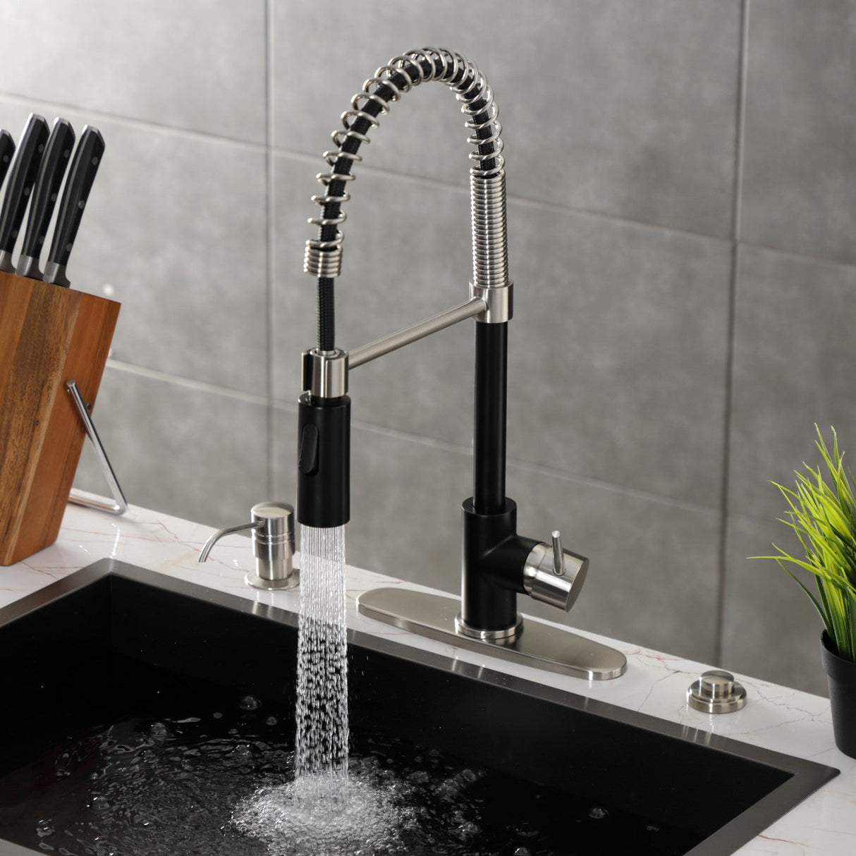 New York LS8779NYL Single-Handle 1-Hole Deck Mount Pre-Rinse Kitchen Faucet, Matte Black/Brushed Nickel