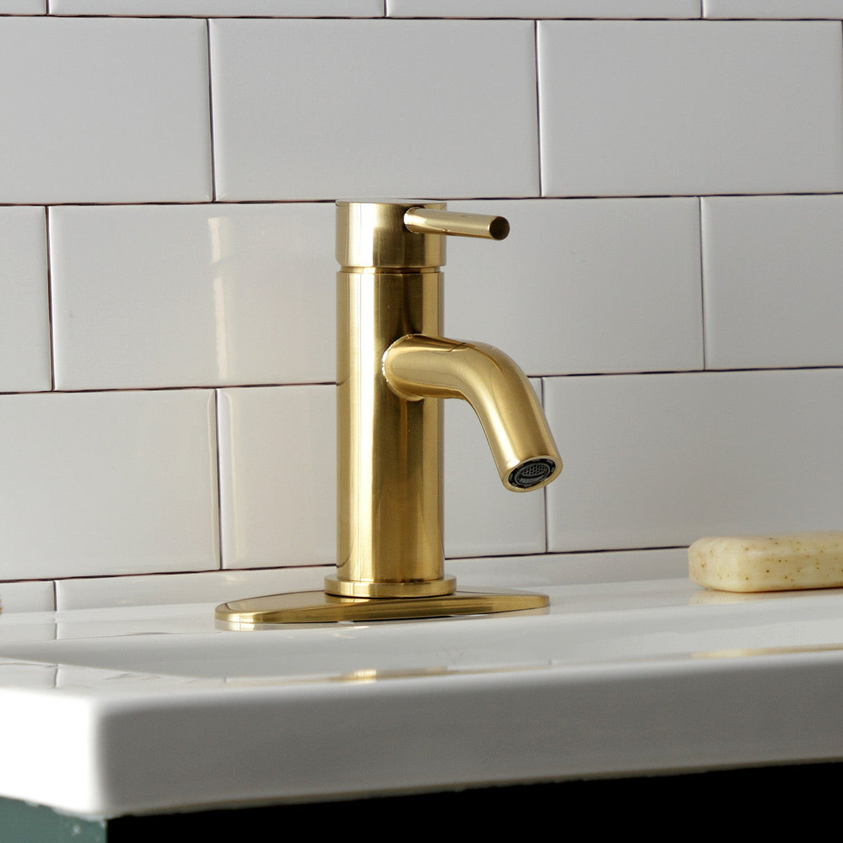 Concord LSF8223DL Single-Handle 1-Hole Deck Mount Bathroom Faucet with Push Pop-Up, Brushed Brass