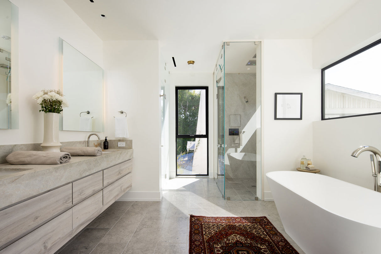 Nishi 68" BARstone Freestanding Tub