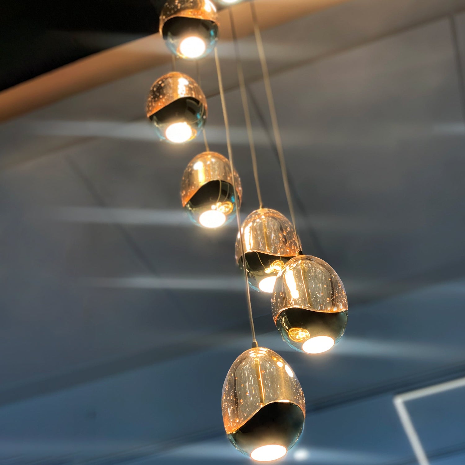 VONN Artisan Venezia VAC3207GL 7-Light Integrated LED ETL Certified Pendant, Height Adjustable Chandelier, Gold