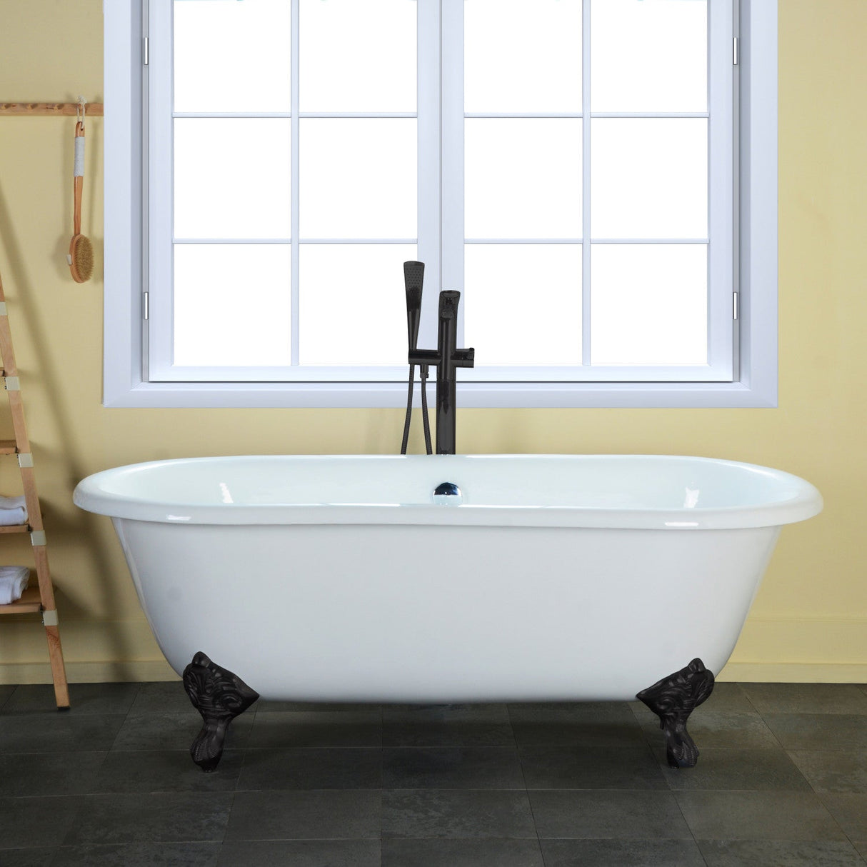 Aqua Eden VCTND663013NB0 66-Inch Cast Iron Double Ended Clawfoot Tub (No Faucet Drillings), White/Matte Black