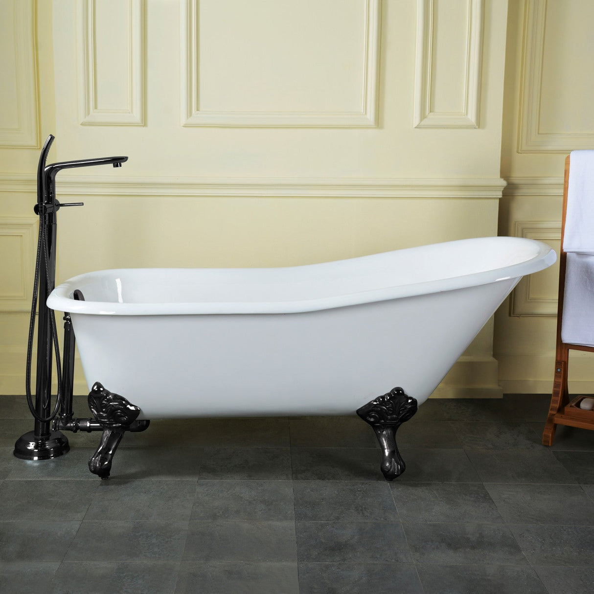Aqua Eden VCTND6630NF0 67-Inch Cast Iron Single Slipper Clawfoot Tub (No Faucet Drillings), White/Matte Black