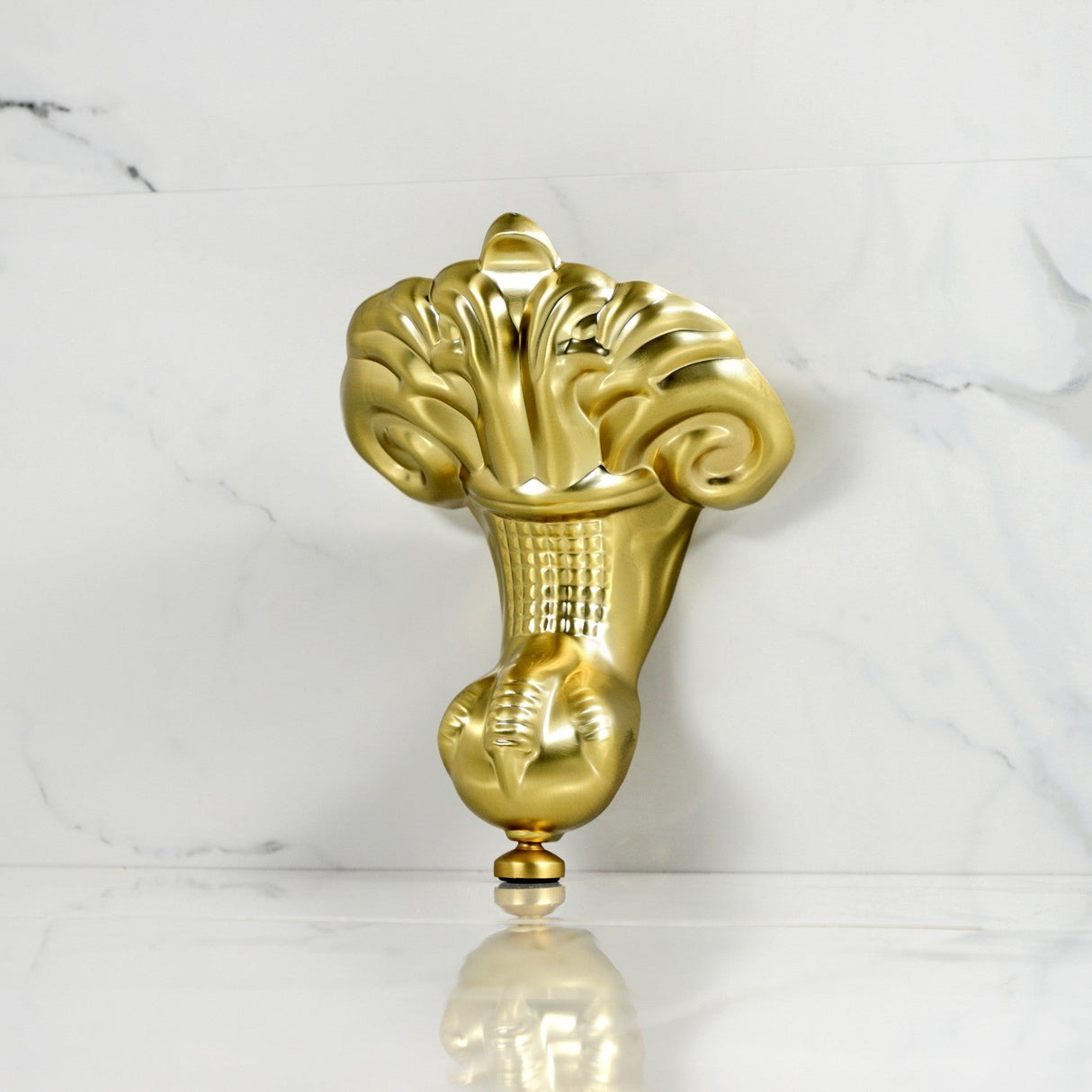 Aqua Eden VFMHJN7 4-Piece (Set) Aluminum Tub Feet, Brushed Brass