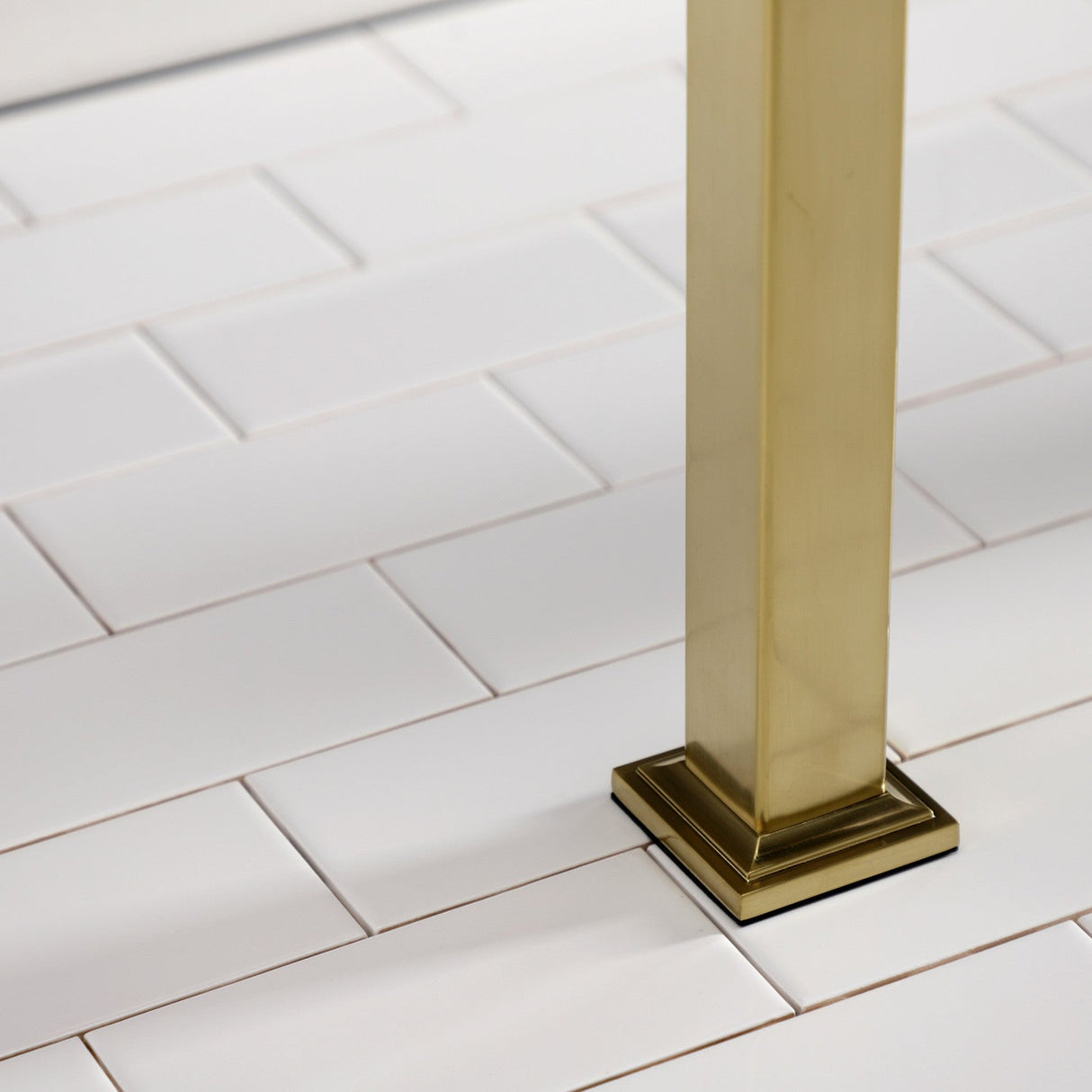 Fauceture VPB3322SQ7 22-Inch Stainless Steel Console Sink Legs, Brushed Brass