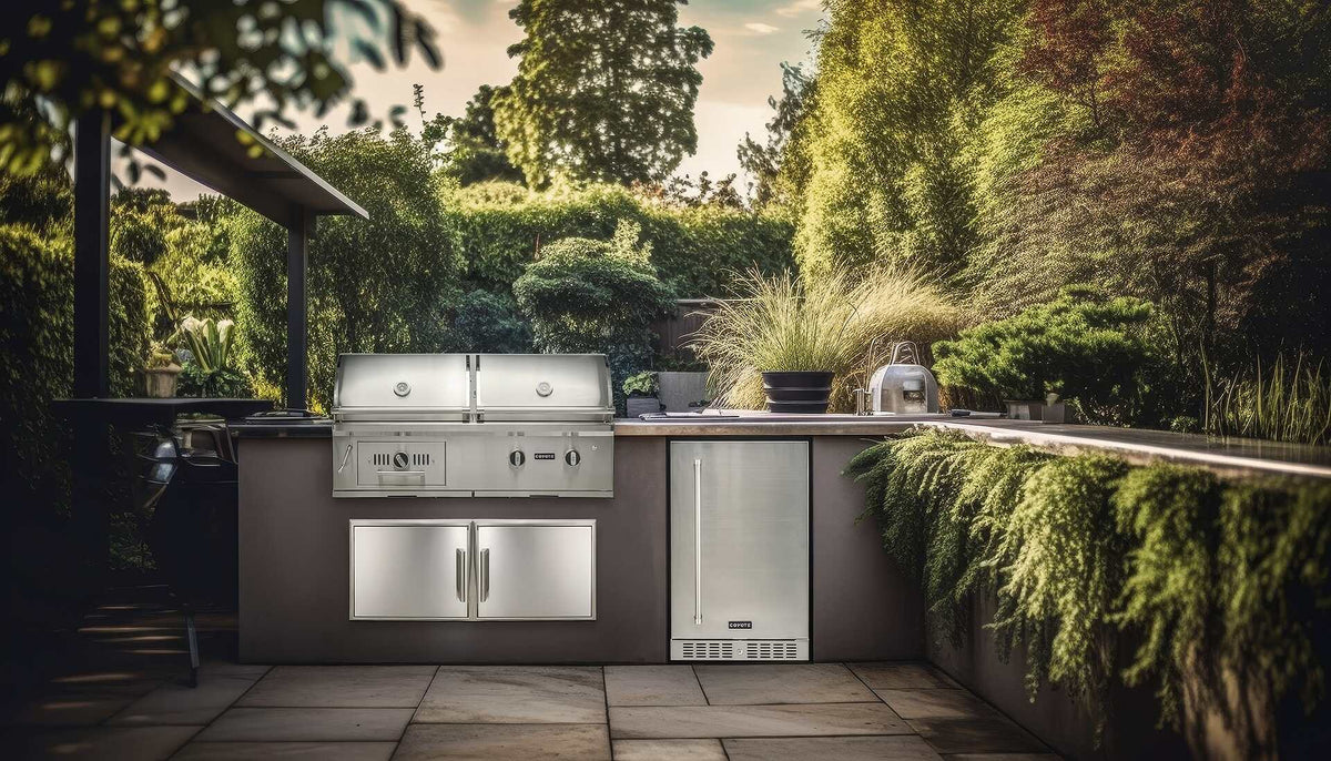 Coyote C115R-S 15" Outdoor Refrigerator, Reversible Hinge, Stainless Steel - image 3