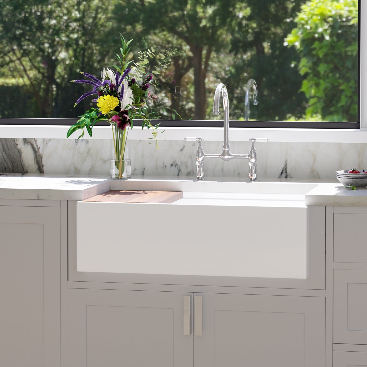 Crofton Apron-Front Sink with Accessory Ledge