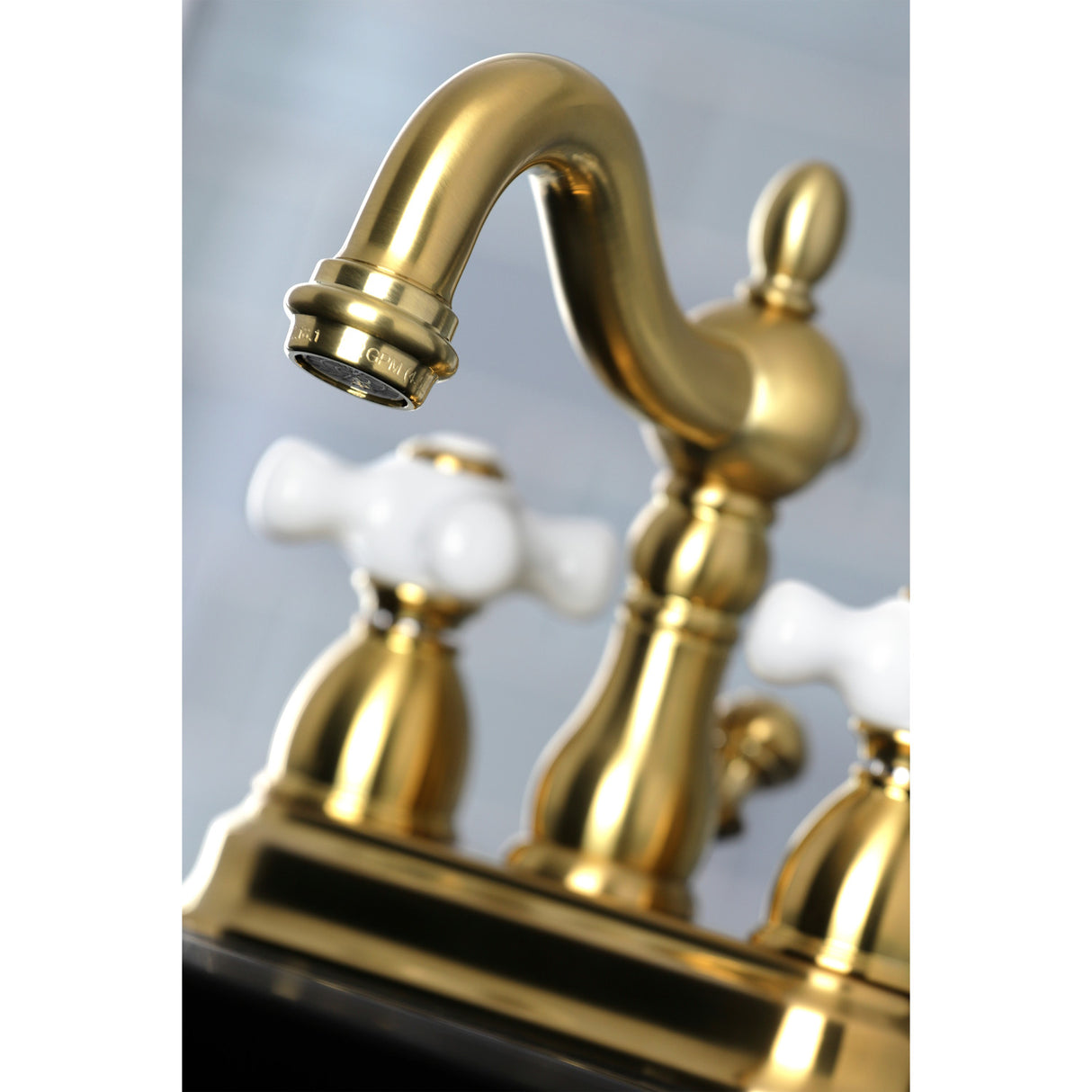 Kingston Brass KB1607PX Heritage 4 in. Centerset Bathroom Faucet, Brushed Brass