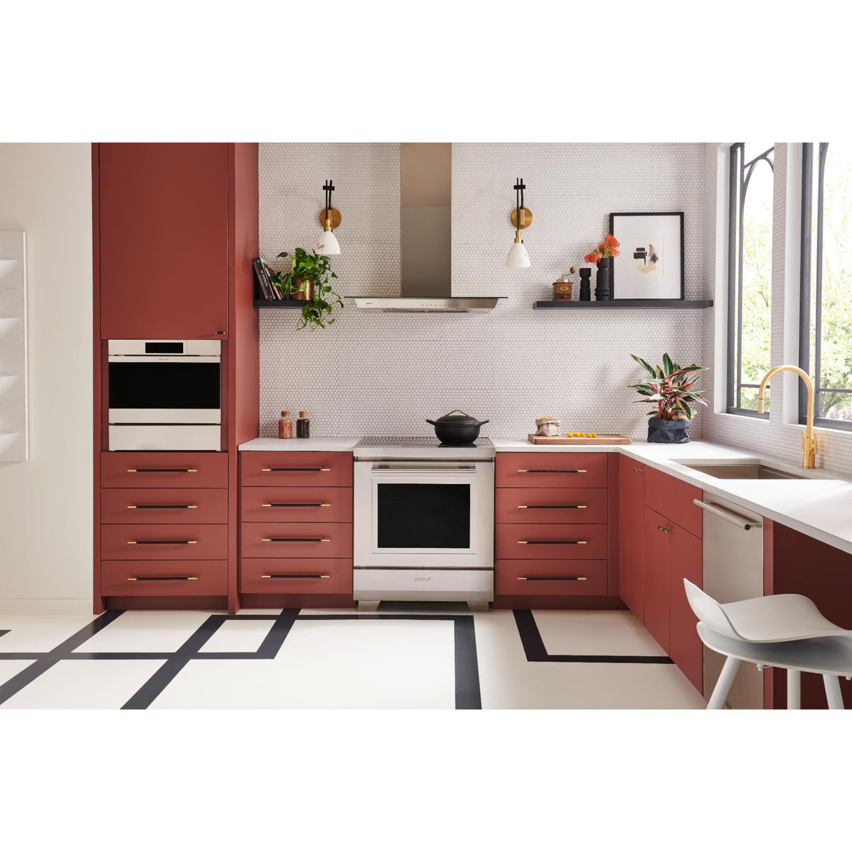 Atlas Homewares Zanzibar Black Appliance Pull 17 Inch (c-c) Leather Warm Brass