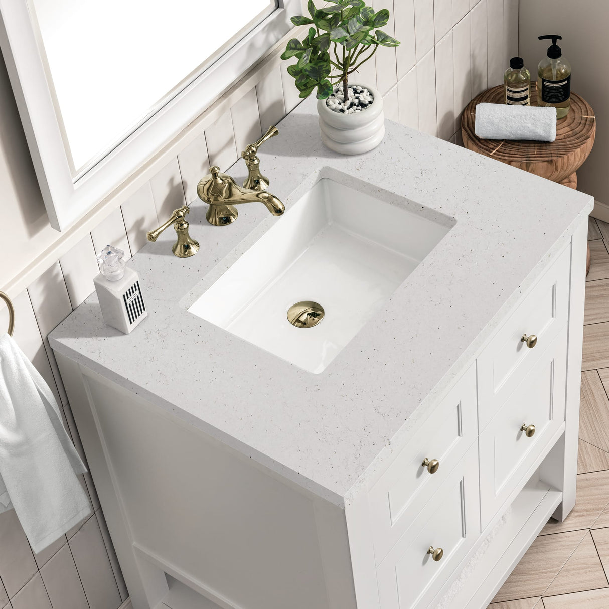 Breckenridge 30" Single Vanity, Bright White w/ 3 CM Lime Delight Top