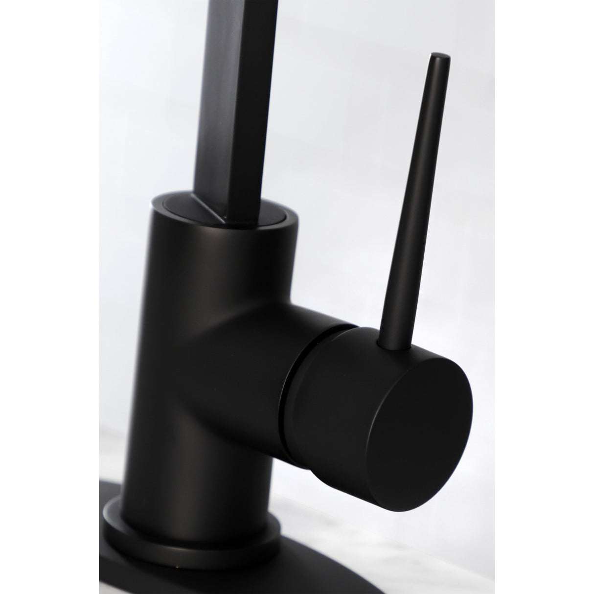 Kingston Brass LS8610NYL New York One-Handle 1-Hole Deck Mounted Bar Faucet, Matte Black