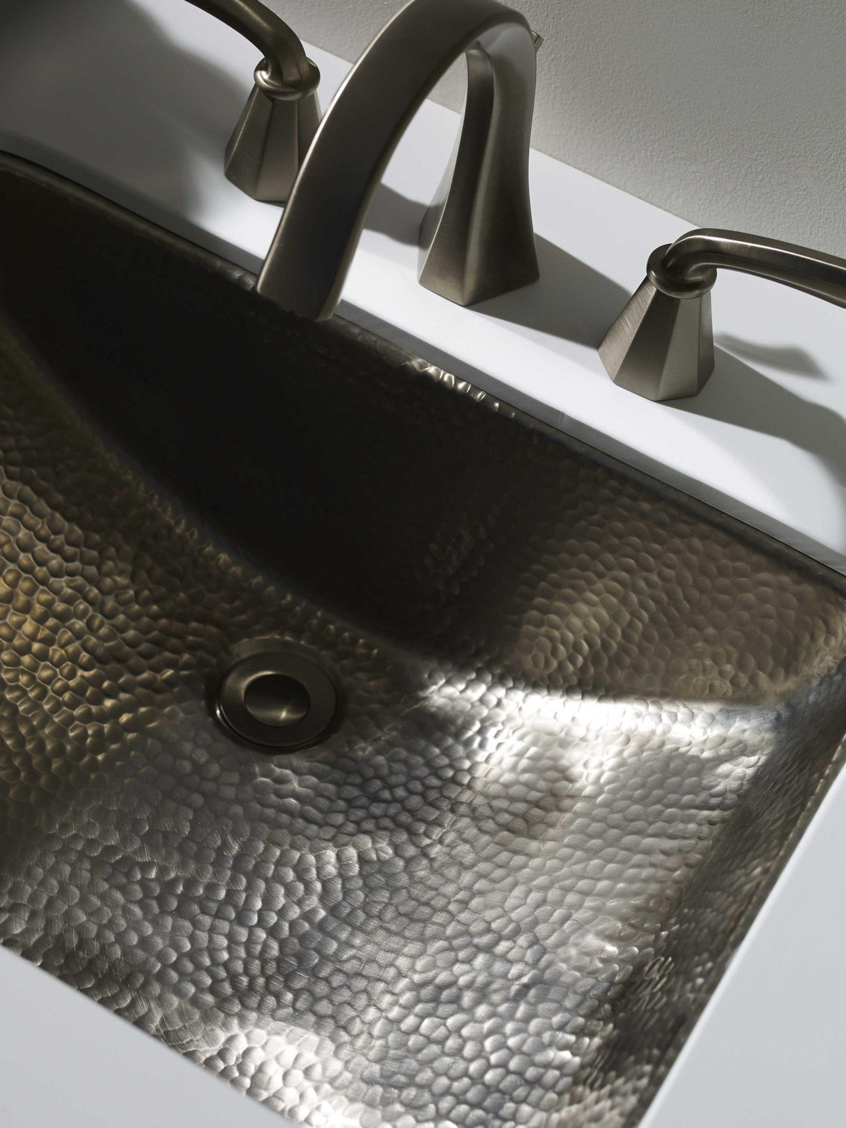 Thompson Traders Hammered Nickel Starr Bath Sink Taxco BRU-2115BRN Nickel
(Hammered)