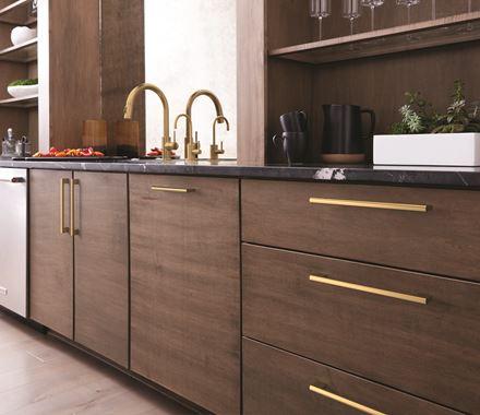 Amerock Cabinet Pull Champagne Bronze 6-5/16 inch (160 mm) Center-to-Center Versa 1 Pack Drawer Pull Cabinet Handle Cabinet Hardware