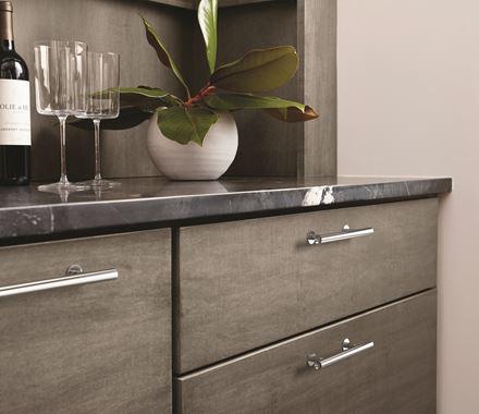 Amerock Cabinet Pull Polished Chrome 3-3/4 inch (96 mm) Center-to-Center Radius 1 Pack Drawer Pull Cabinet Handle Cabinet Hardware