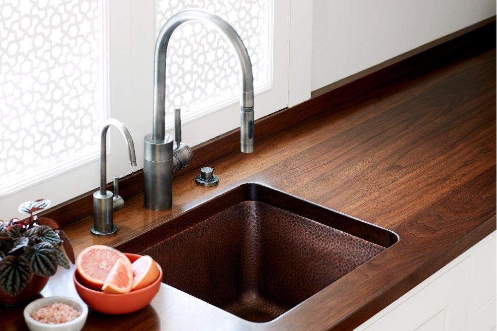 Thompson Traders Vernazza Antique Copper Small Kitchen/large Prep Sink Rivera NS25033H Antique Copper
(Hammered)