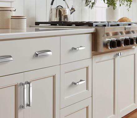 Amerock Cabinet Pull Polished Chrome 5-1/16 inch (128 mm) Center-to-Center Stature 1 Pack Drawer Pull Cabinet Handle Cabinet Hardware