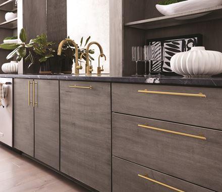 Amerock Cabinet Pull Champagne Bronze 7-9/16 inch (192 mm) Center-to-Center Radius 1 Pack Drawer Pull Cabinet Handle Cabinet Hardware