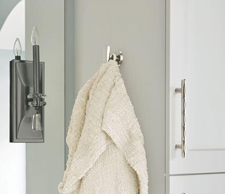 Amerock BH26542PSS Polished Stainless Steel Single Robe Hook 2-1/4 in. (57 mm) Length Towel Holder Arrondi Towel Hook for Bathroom Bathroom Hardware Bath Accessories