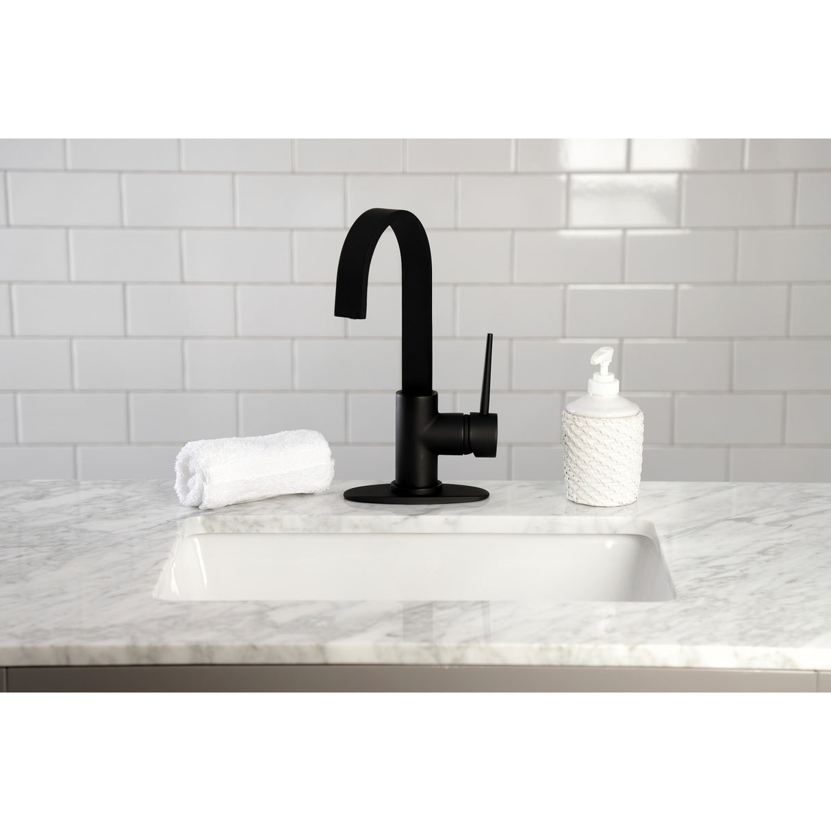 Kingston Brass LS8610NYL New York One-Handle 1-Hole Deck Mounted Bar Faucet, Matte Black