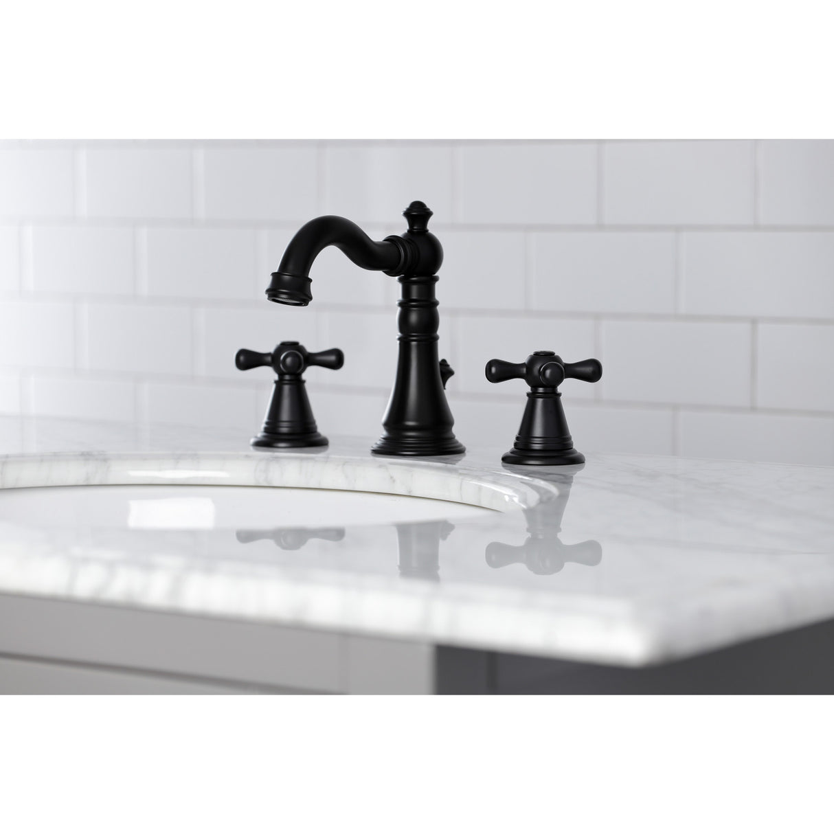 Fauceture FSC1970AAX American Classic 8 in. Widespread Bathroom Faucet, Matte Black