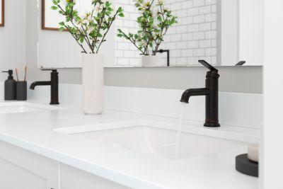 Pfister Tuscan Bronze Single Control Bathroom Faucet LG42-COL0Y