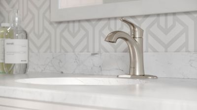 Pfister Brushed Nickel Weller Single Control Bath Faucet LG42-WR0K