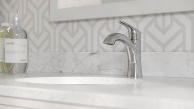 Pfister Polished Chrome Weller Single Control Bath Faucet LG42-WR0C