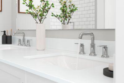 Pfister Polished Chrome 2-handle 8" Widespread Bathroom Faucet LG49-COL0C