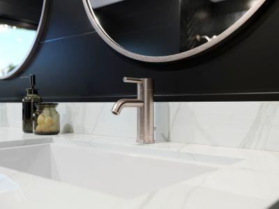 Brushed Nickel Contempra Single Control, Centerset Bath Faucet LG42-NK00