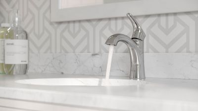 Pfister Polished Chrome Weller Single Control Bath Faucet LG42-WR0C