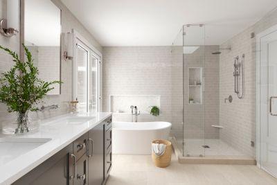 Pfister Polished Chrome 2-handle Wall Mount Bathroom Faucet LG49-RH4C